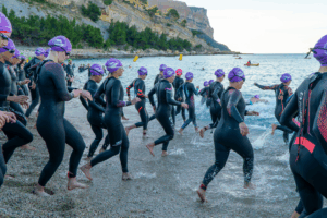 Lire la suite à propos de l’article Résultats du week-end: Sardines triathlon Cassis 2025, T24 Bormes les mimosas et swimrunman cote bleue