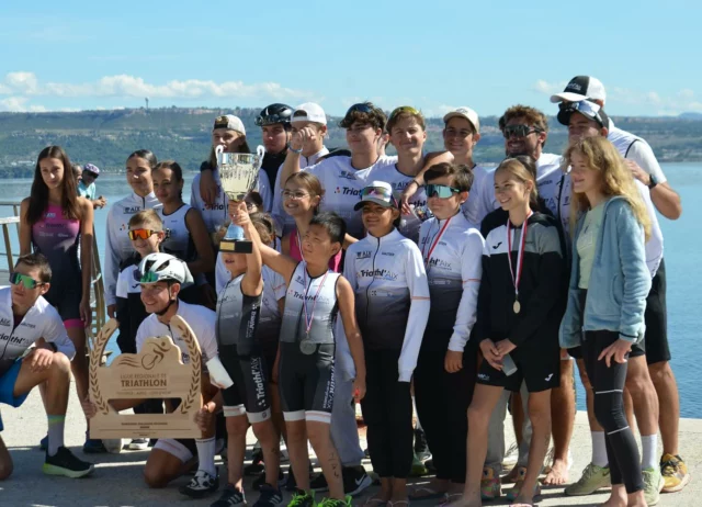 Le grand gagnant du challenge Jeune est le @triathlaixofficiel 🔥🎉 retrouvez le résumé du weekend et tous les résultats du challenge dans le dernier article sur notre site internet🤩 
#triathlon#triathlete#jeune#competition#challenge